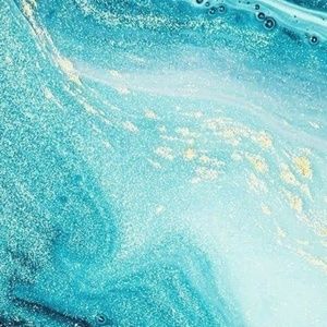 Meet your Posher, Lizzy